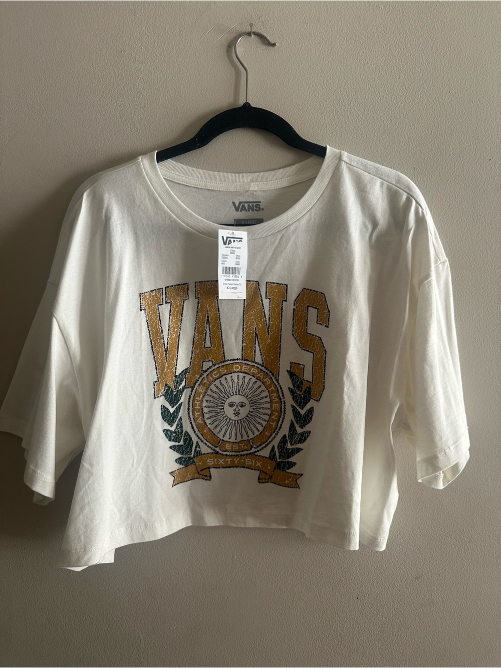 ✨Vans White Cropped Tee with Gold Crest Graphic Size XL NWT